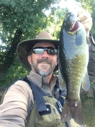 Jody Queen holding a bass